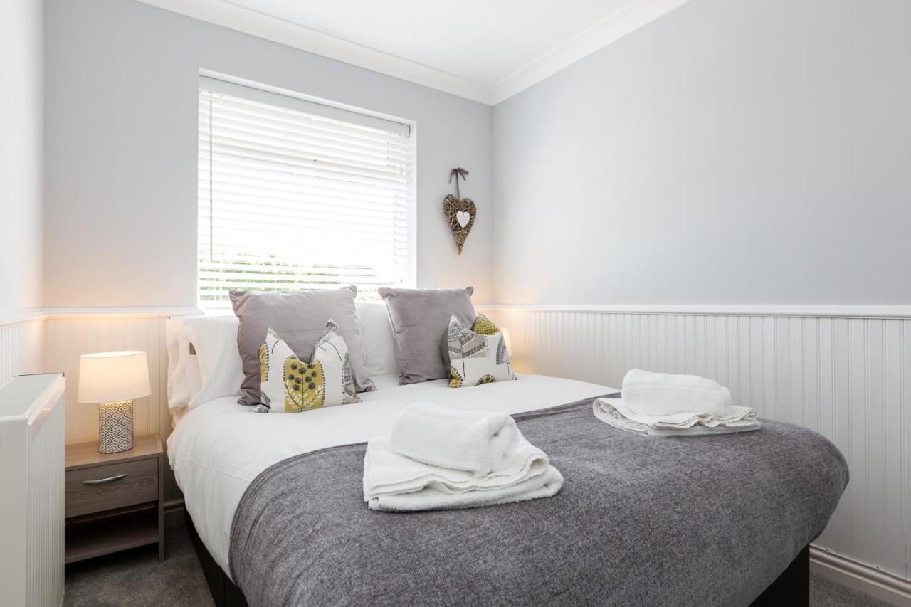 Curlew - 3 Bedrooms Wi-Fi, Parking, Contractors Thornton  Exteriér fotografie