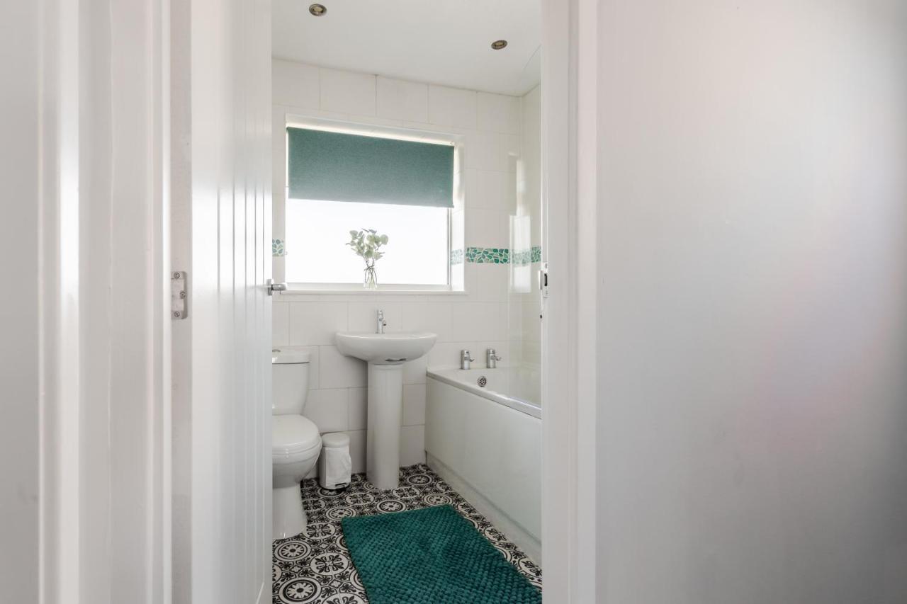 Curlew - 3 Bedrooms Wi-Fi, Parking, Contractors Thornton  Exteriér fotografie